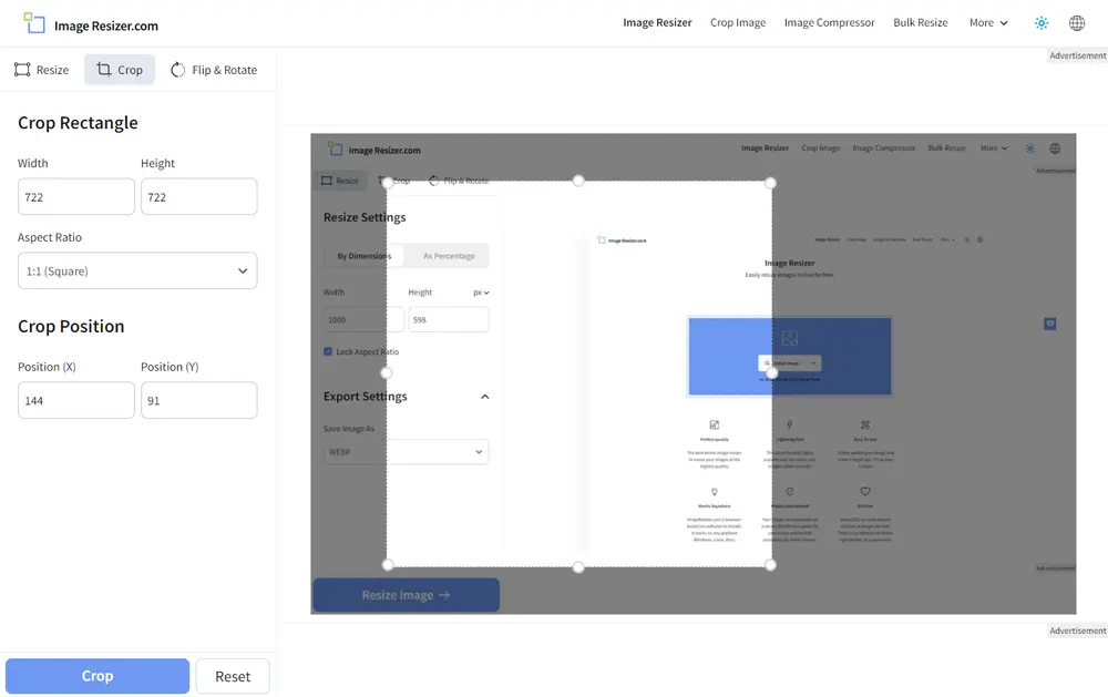 Capture d'écran de l'interface de recadrage d'image du site web Image Resizer. À gauche, le panneau "Crop Rectangle" permet de définir les dimensions et la position du recadrage avec des champs pour la largeur, la hauteur, et le ratio d'aspect. Au centre de l'écran, un rectangle de recadrage ajustable est superposé sur l'image en cours de modification, montrant la zone qui sera conservée après le recadrage. Le bouton "Crop" est en bas à gauche, prêt à être utilisé. Le reste de l'image est assombri pour indiquer la zone qui sera supprimée.